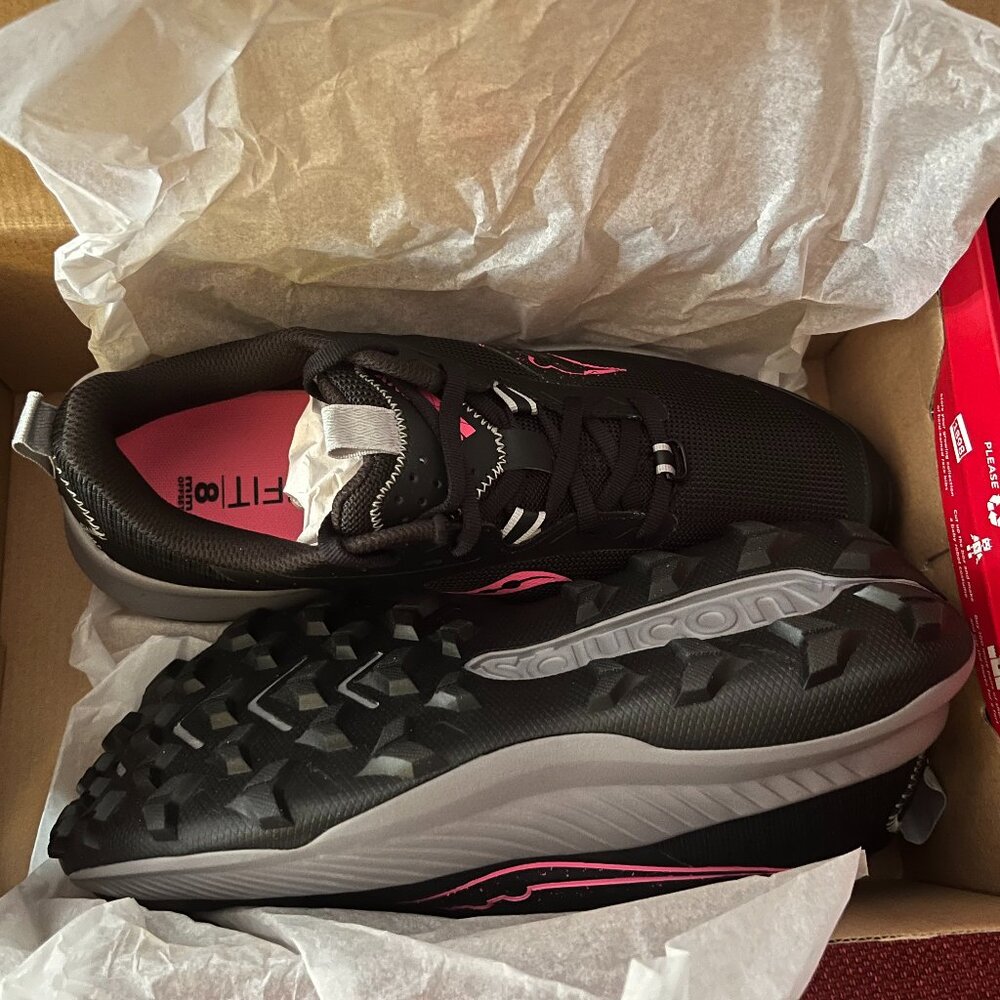 NEW Saucony Sneakers